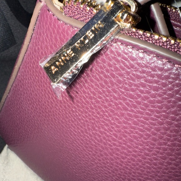 Anne Klein Structured Burgundy Crossbody Bag with Gold Hardware - Picture 6 of 8
